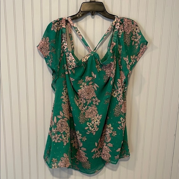 TORRID Green Floral Short Sleeve Chiffon Cold Shoulder Blouse | 3X NWT - Picture 3 of 10